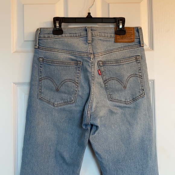 Wedgie Levi’s jeans - Picture 5 of 8